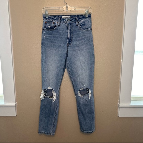Abercrombie & Fitch Denim - Abercrombie & Fitch The Mom High Rise Curve Love Straight Leg Jeans Size 26/2